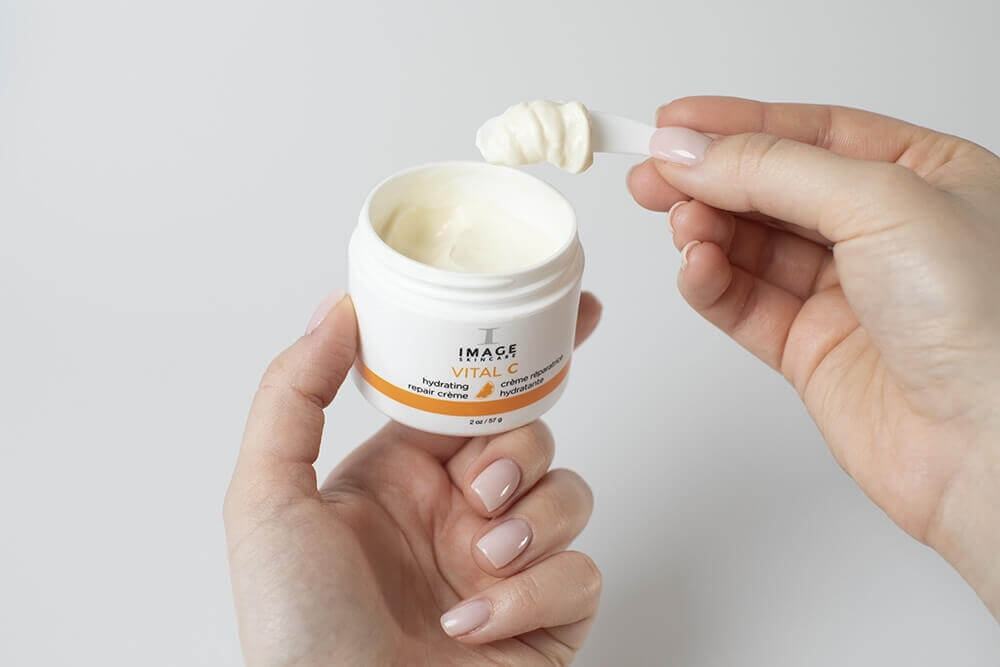 Image Skincare Vital C Hydrating Repair Creme Silnie odżywczy i wygładzający zmarszczki krem z 20% wit. A,C i E 56,7 g