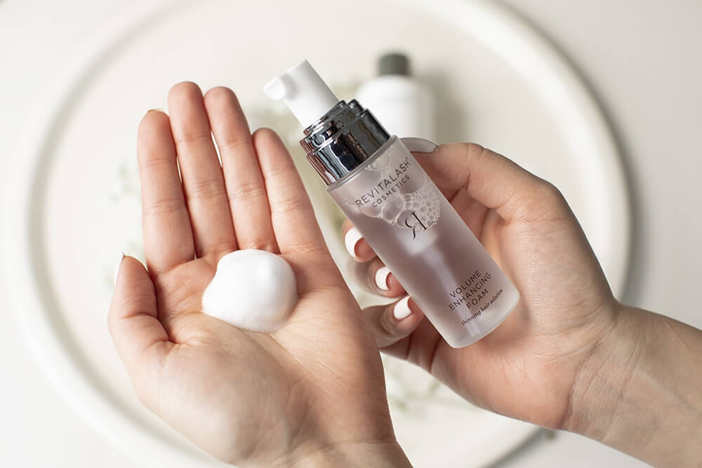Revitalash Volume Enhancing Foam Pianka stymulująca wzrost włosów 55 ml