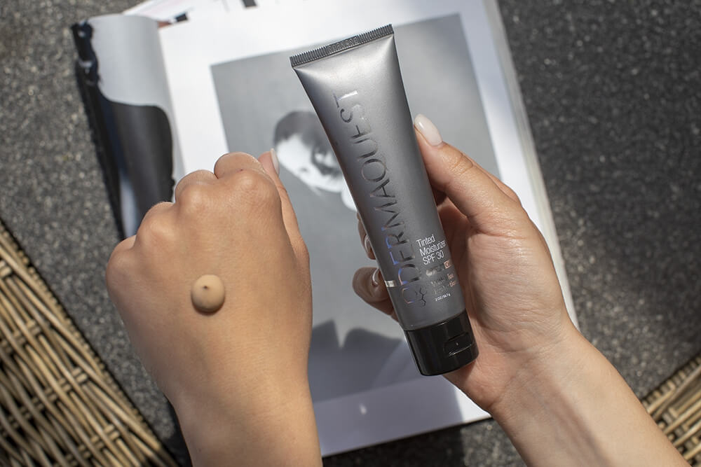 Dermaquest 3D Tinted Moisturizing Broad Spectrum SPF 30 Trójwymiarowy, ekskluzywny krem fotoprotekcyjny o pełnym spektrum ochrony 57 g