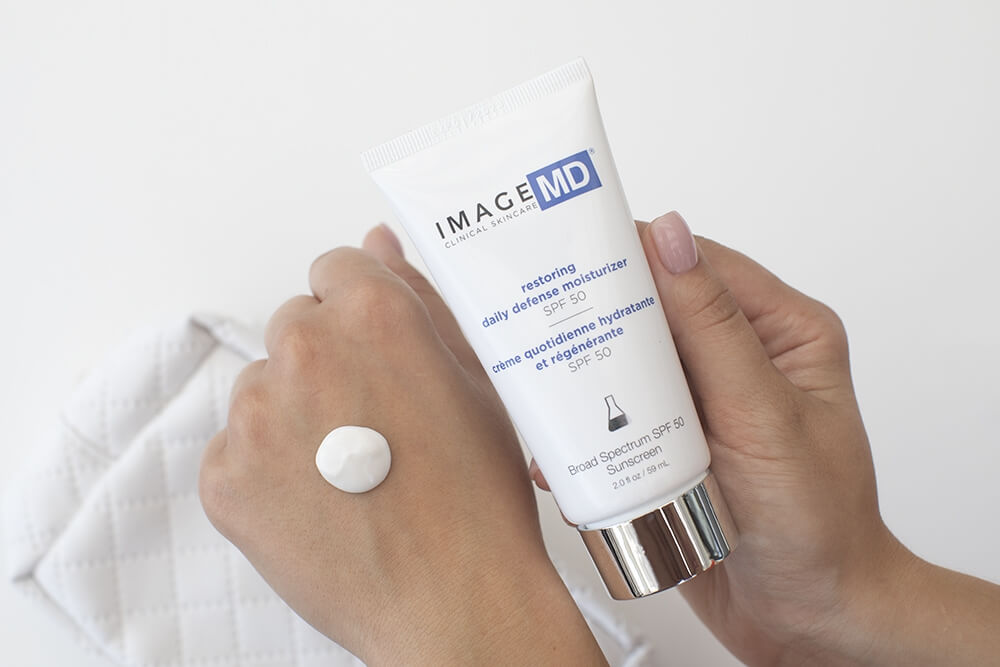Image Skincare Restoring Daily Defense Moisturizer SPF 50 Krem ochronno-nawilżający 57 g