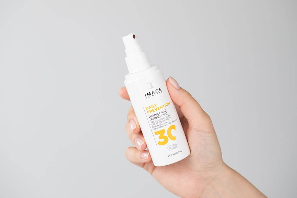Image Skincare Protect And Refresh Mist SPF 30 Ochronna mgiełka antyoksydacyjna do twarzy i ciała 100 ml