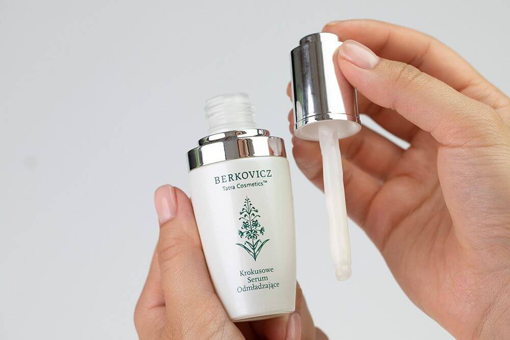 Berkovicz Crocus Rejuvenating Face Serum Serum odmładzające do twarzy z krokusem, hialuronem i kolagenem 30 ml