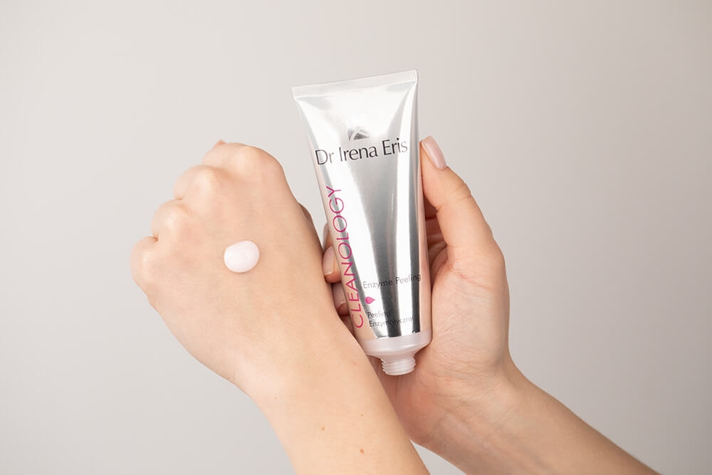 Dr Irena Eris Enzyme Peeling - Dry & Sensitive Skin Peeling enzymatyczny do cery suchej i wrażliwej 75 ml