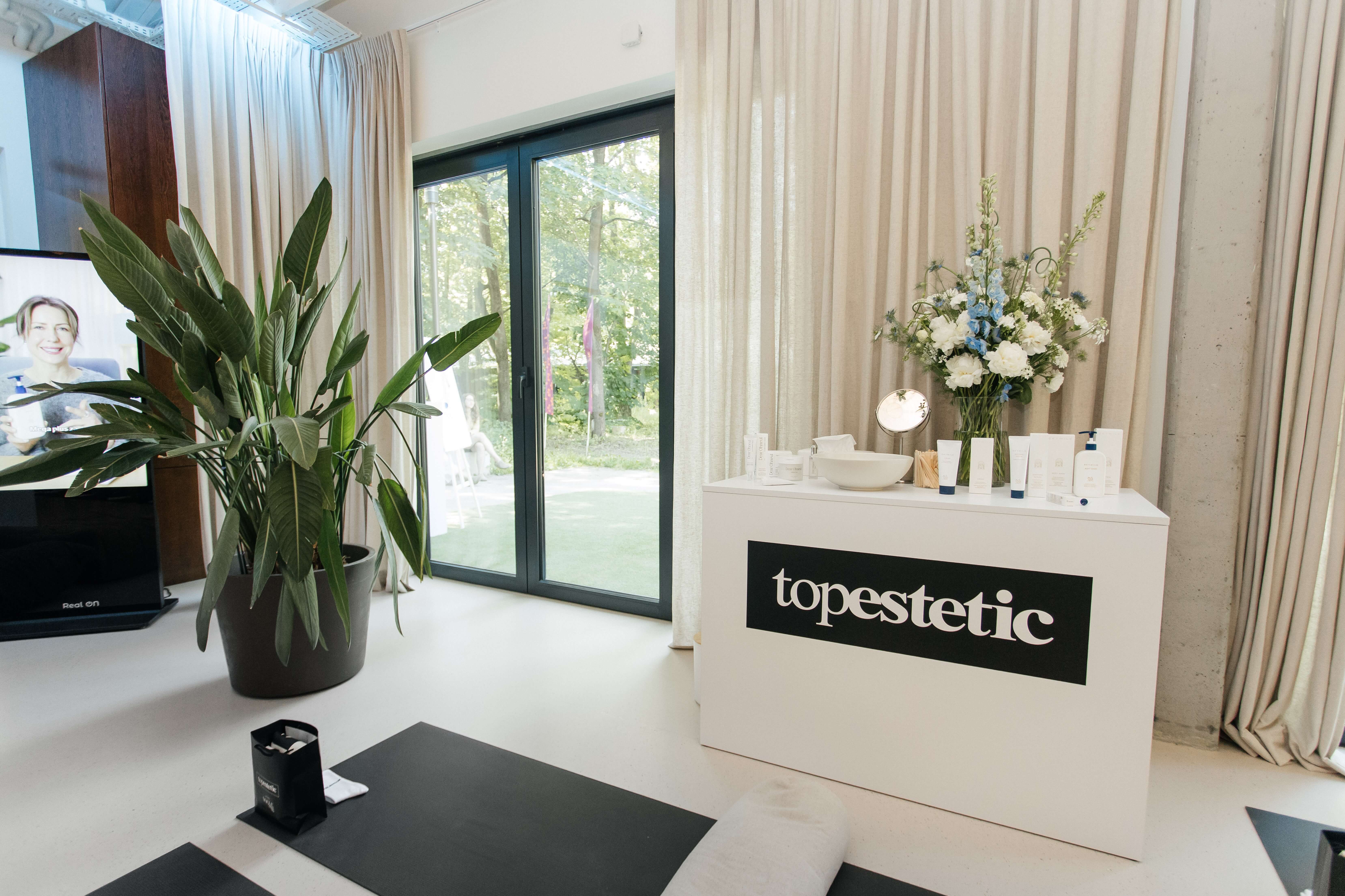 Event Topestetic x Skymilk i Dear Ohneul