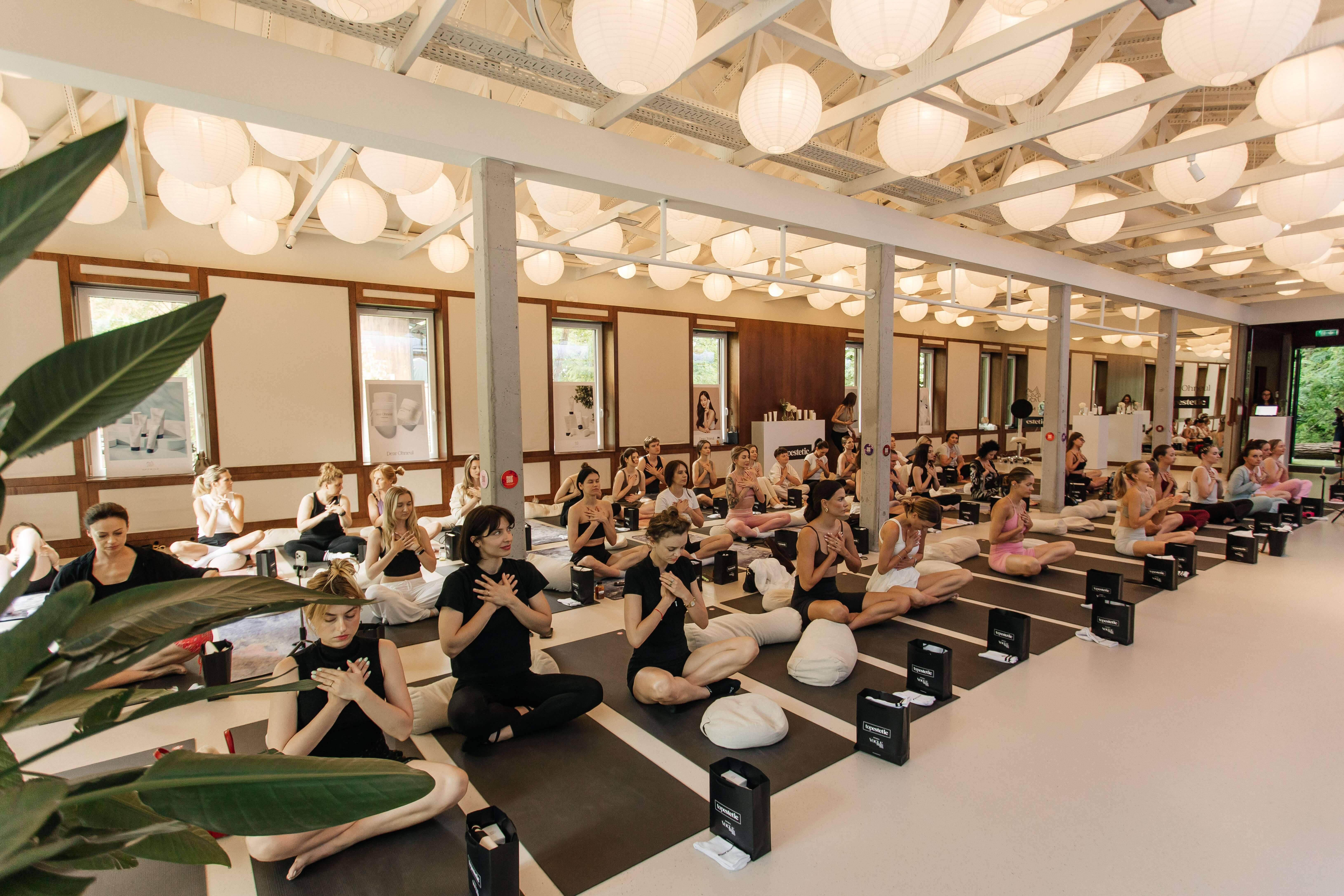 Event Topestetic x Skymilk i Dear Ohneul
