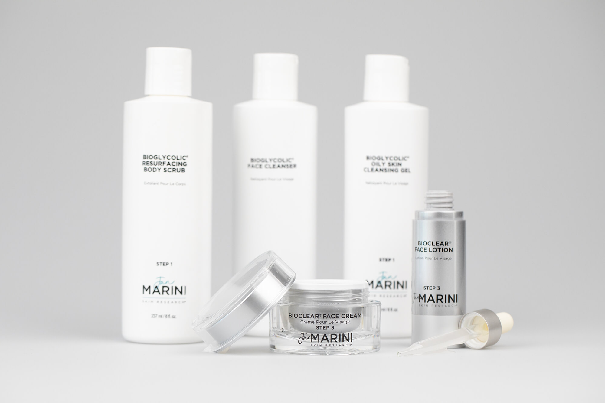 Marini SkinSolutions Bioclear® Face Lotion Lotion korygujący wygląd skóry 30 mlMarini SkinSolutions Bioglycolic® Face Cleanser Emulsja do mycia skóry twarzy z kwasem glikolowym 178 mlMarini SkinSolutions Bioglycolic® Body Scrub Regenerujący peeling glikolowy do ciała 178 mlMarini SkinSolutions Bioglycolic® Oily Skin Cleansing Gel Żel z kwasem glikolowym do mycia skóry tłustej 178 mlMarini SkinSolutions Bioclear® Face Cream Krem korygujący wygląd skóry 28 g