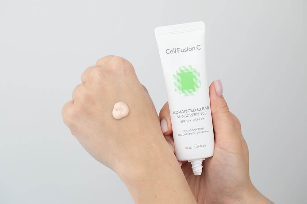 Cell Fusion C Advanced Clear Sunscreen 100 SPF 50+ PA++++ Krem przeciwsłoneczny dla skóry tłustej i problematycznej 50 ml