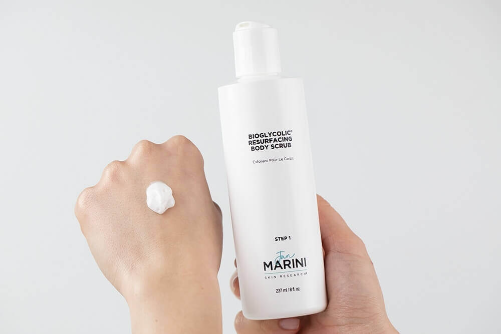 Marini SkinSolutions Bioglycolic® Body Scrub Regenerujący peeling glikolowy do ciała 178 ml