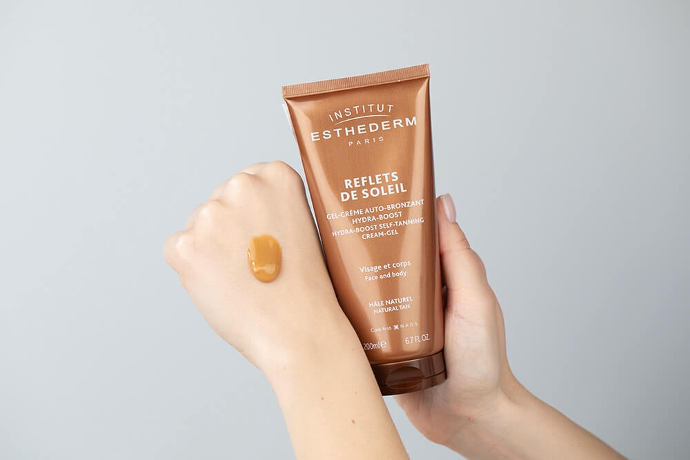 Esthederm Hydra-Boost Self-Tanning Cream-Gel Ultrasensoryczny samoopalacz przywracający rezerwy wody w skórze 200 ml