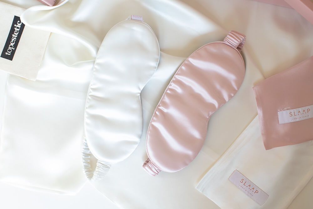 Slaap Silk Mask Rose Jedwabna opaska na oczy do spania (różowa) 1 szt.Slaap Silk Mask White Jedwabna opaska na oczy do spania (biała) 1 szt.