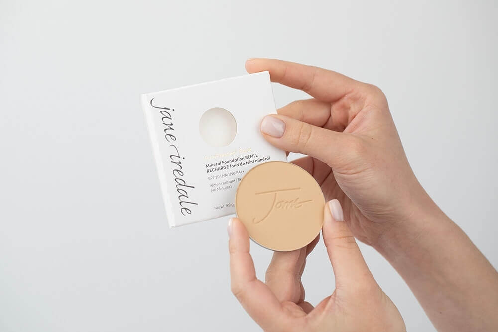 Jane Iredale PurePressed Base Mineral Foundation SPF 20 Refill Mineralny puder prasowany (kolor Golden Glow) wkład 9,9 g