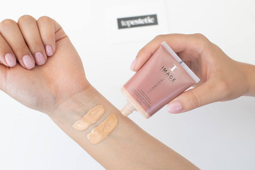 Image Skincare I Conceal Flawless Foundation SPF 30 Podkład posiadający ochronę mineralną (kolor Natural) 28 g