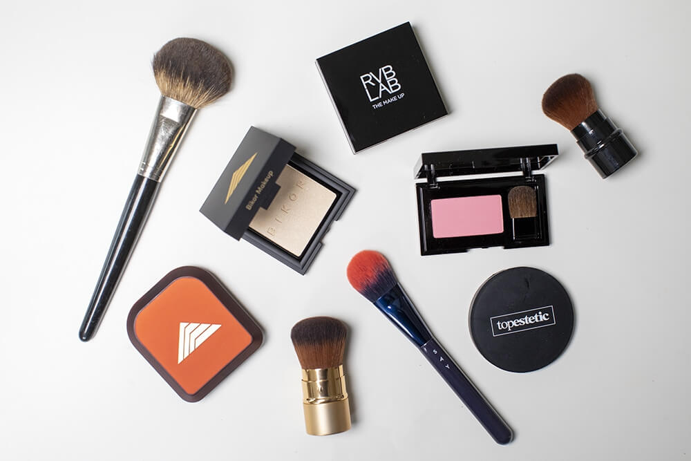 RVB LAB Make Up Powder Blush 04 Róż w kompakcie (nr 04) 5 gBikor Kyoto Highlighter Rozświetlacz N°2 - jedwabista, kremowa formuła 8 gSay Make Up Cheek Brush Pędzel do różu nr 9Bikor Brush Egyptische Erde Pędzel do Ziemi Egipskiej 1 szt