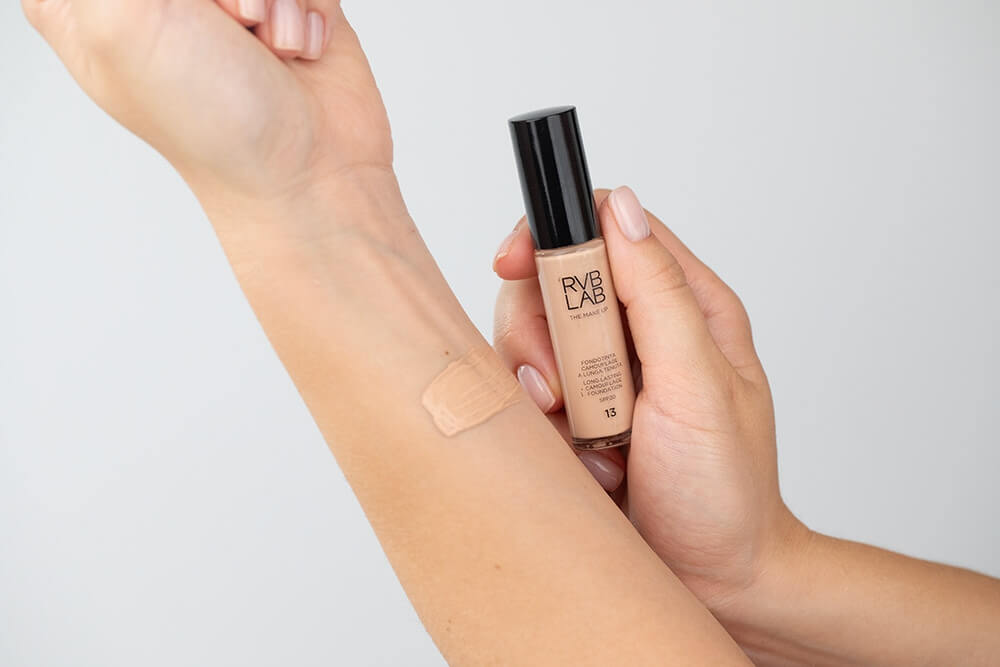 RVB LAB Make Up HD Lifting Effect Concealer Korektor z efektem liftingu (nr 13) 3 ml