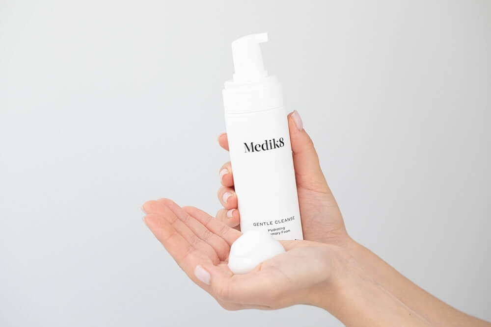 Medik8 Gentle Cleanse Rozmarynowa pianka oczyszczająca 150 ml