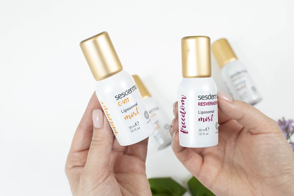 Sesderma C-VIT Liposomal Mist Mgiełka rozświetlająca 30 mlSesderma Resveraderm Liposomal Mist Mgiełka antyoksydacyjna 30 ml