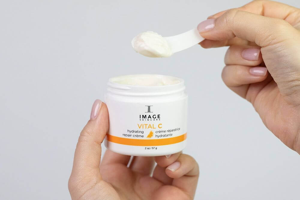 Image Skincare Vital C Hydrating Repair Creme Silnie odżywczy i wygładzający zmarszczki krem z 20% wit. A,C i E 56,7 g