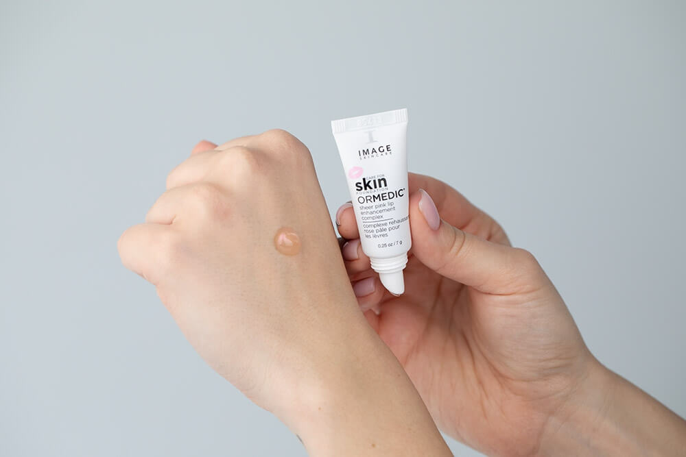 Image Skincare Sheer Pink Lip Enhancement Complex Silne nawilżenie i ochrona ust ( odcień różowy ) 7 g