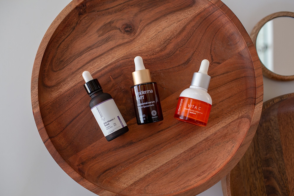 Dermomedica 20% Vitamin C Serum Serum z witaminą C 20%, Argireliną® i kwasem ferulowym 30mlSesderma C-VIT Liposomal Serum Serum liposomowe 30 mlpHformula Vita C Serum Aktywne serum na bazie witaminy C 30 ml