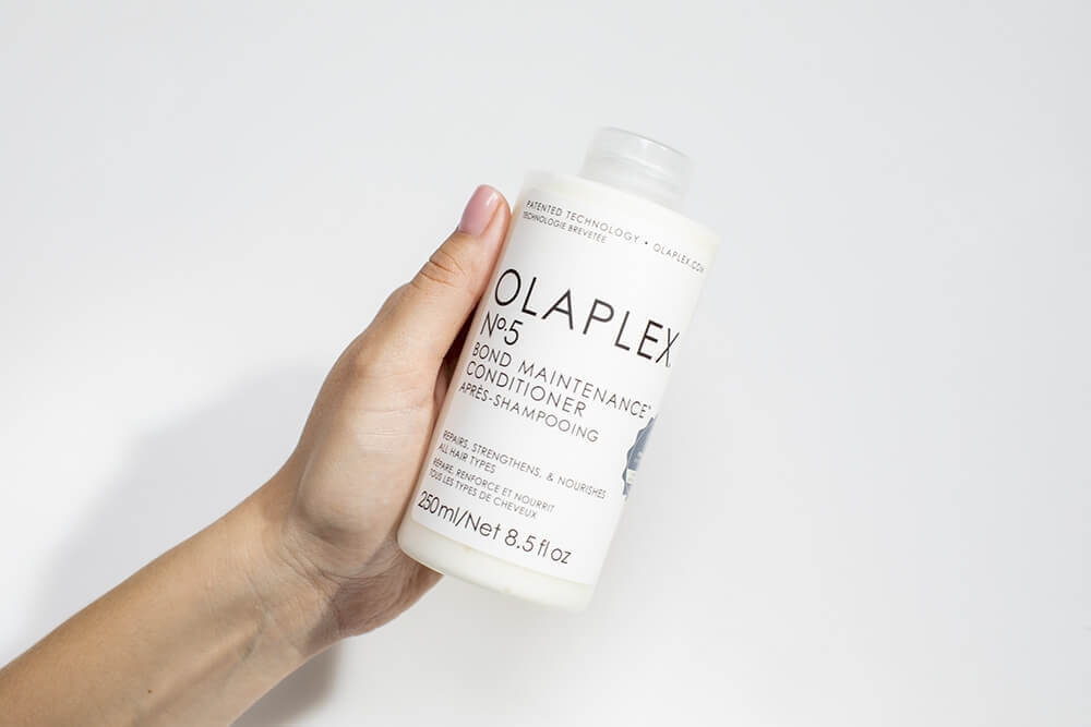 Olaplex No.5 Bond Maintenance Conditioner Odżywka regenerująco-odbudowująca. Nawilża zniszczone puszące się włosy 250 ml