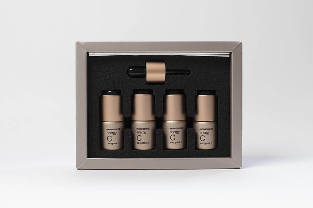 Mesoestetic Energy C Intensywnie rozświetlające serum z witaminą C 4 x 7 ml