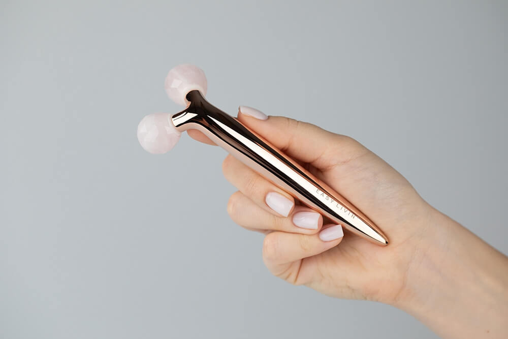 Easy Livin 3D Lift Beauty Roller Roller z metalową rączką i dwoma głowicami 1 szt