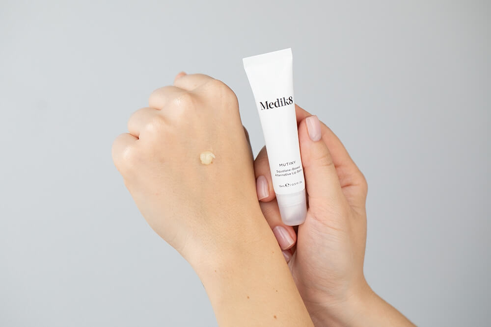 Medik8 Mutiny Balsam do ust na bazie skwalanu 15 ml