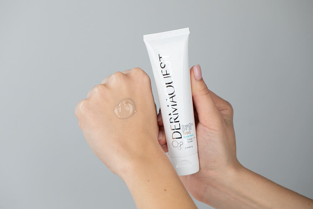 Dermaquest Sheer Zinc Tinted Broad Spectrum SPF 30 Terapeutyczny krem BB z cynkiem - odcień Nude 57 ml
