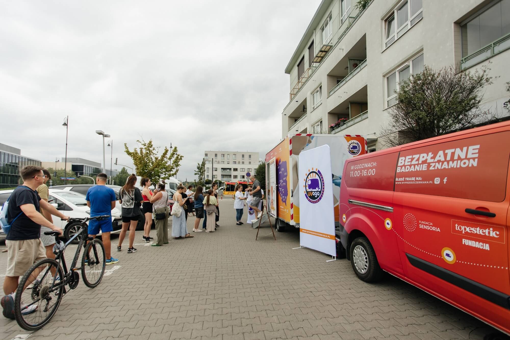 UVaga wyprzedź czerniaka - darmowa dermatoskopia w Twojej okolicy! Fundacja Topestetic i Fundacja Sensoria