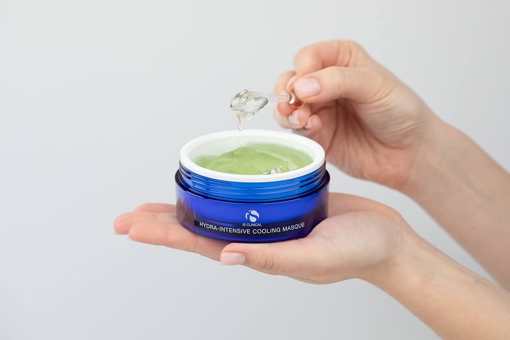 iS Clinical Hydra - Intensive Cooling Masque Profesjonalna maska żelowa do użytku domowego 120 g