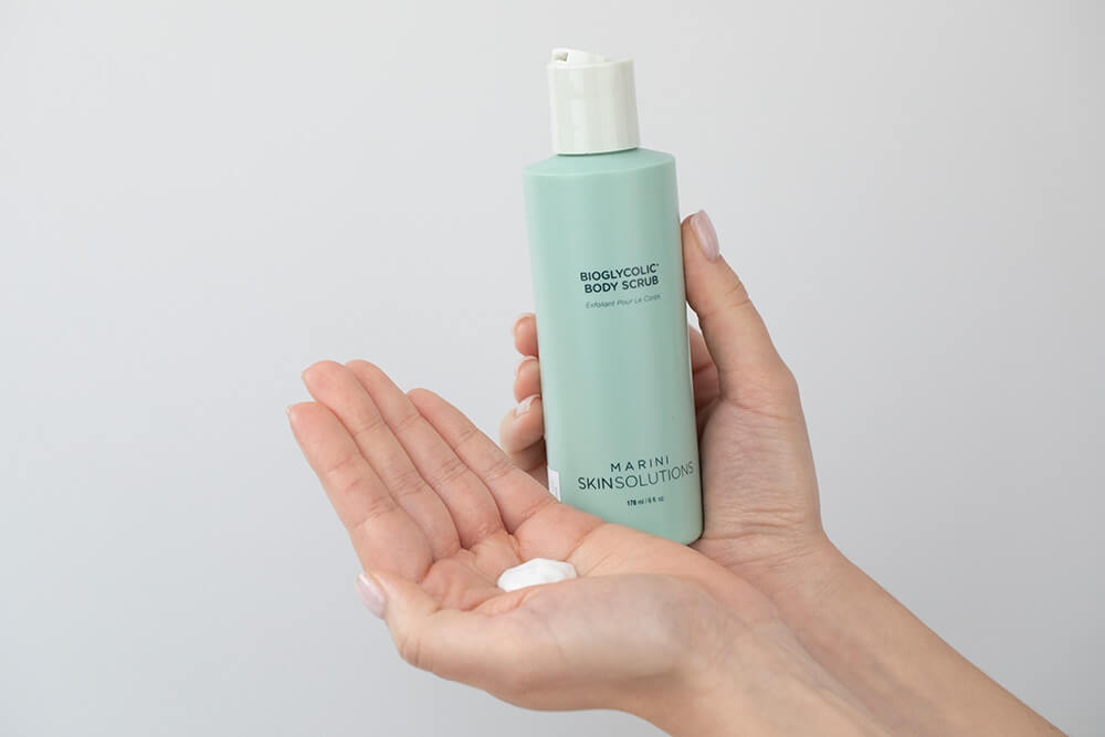 Marini SkinSolutions Bioglycolic® Body Scrub Regenerujący peeling glikolowy do ciała 178 ml