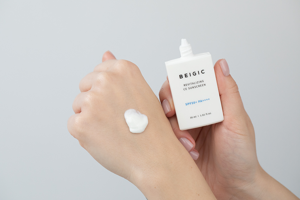 Beigic Revitalizing CE Sunscreen SPF 50 PA++++ Rewitalizujący krem ​​przeciwsłoneczny 30 ml