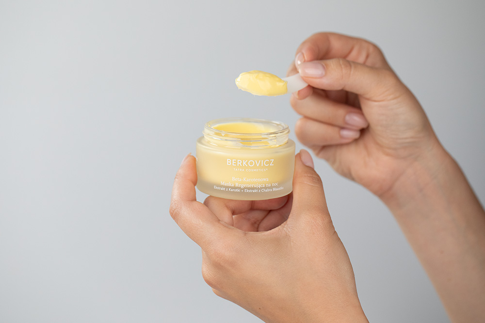 Berkovicz Beta Carotene Regenerating Night Mask Maska regenerująca na noc z beta-karotenem twarz i szyja 50 ml