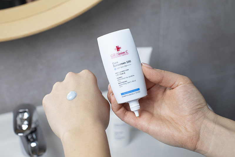 Cell Fusion C Cure Sunscreen 100 SPF 50+ PA++++ Krem przeciwsłoneczny dla skóry suchej i wrażliwej 30 ml