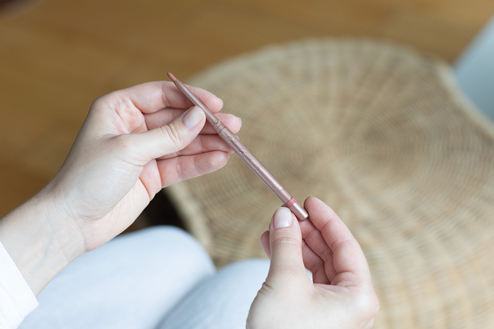 Delilah Lip Line Longwear Retractable Pencil Wysuwana konturówka do ust (kolor Vixen) 0,31 g