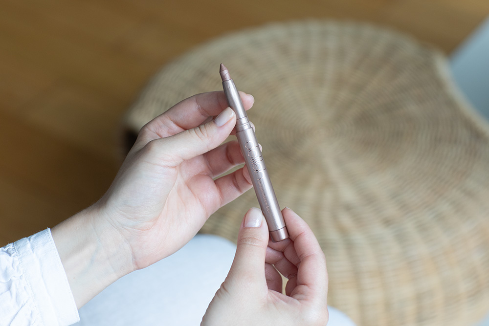 Delilah Smooth Shadow Stick Cień do powiek w sztyfcie (kolor Cinnamon Swirl) 1,4 g