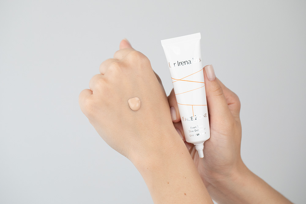 Dr Irena Eris Even Tone Skin Enhancer SPF 50+ Tonujący krem antyrodnikowy 30 ml