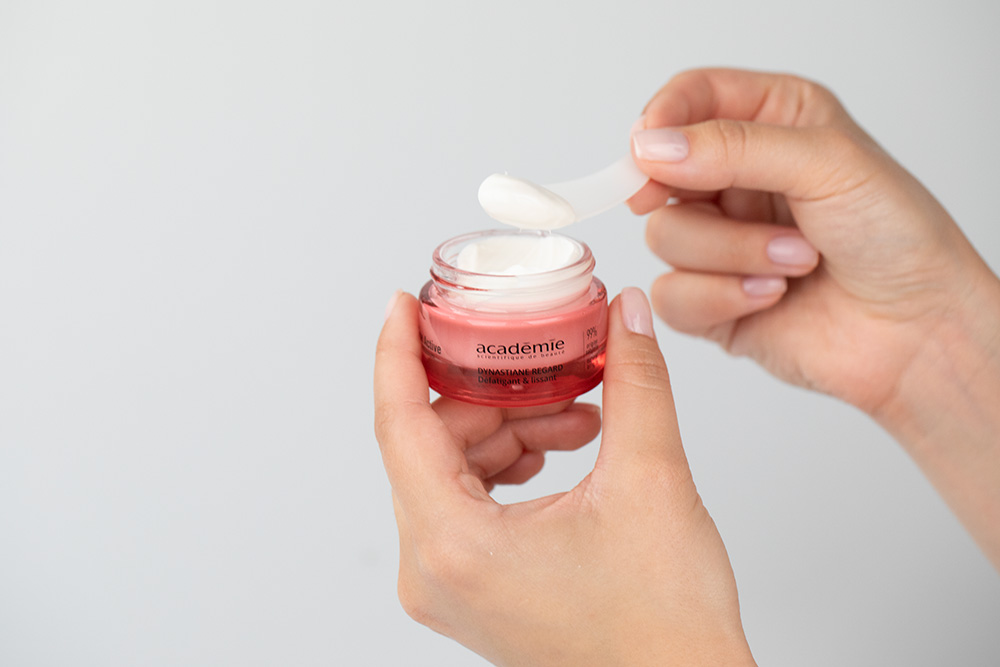 Academie Dynastiane Regard Defatigant & Lissant Przeciwzmarszczkowy krem na okolice oczu i ust 30 ml