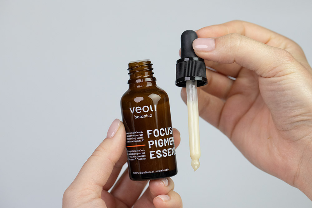 Veoli Botanica Focus Pigmentation Essence Intensywnie redukujące przebarwienia, zwężające pory serum 30 ml