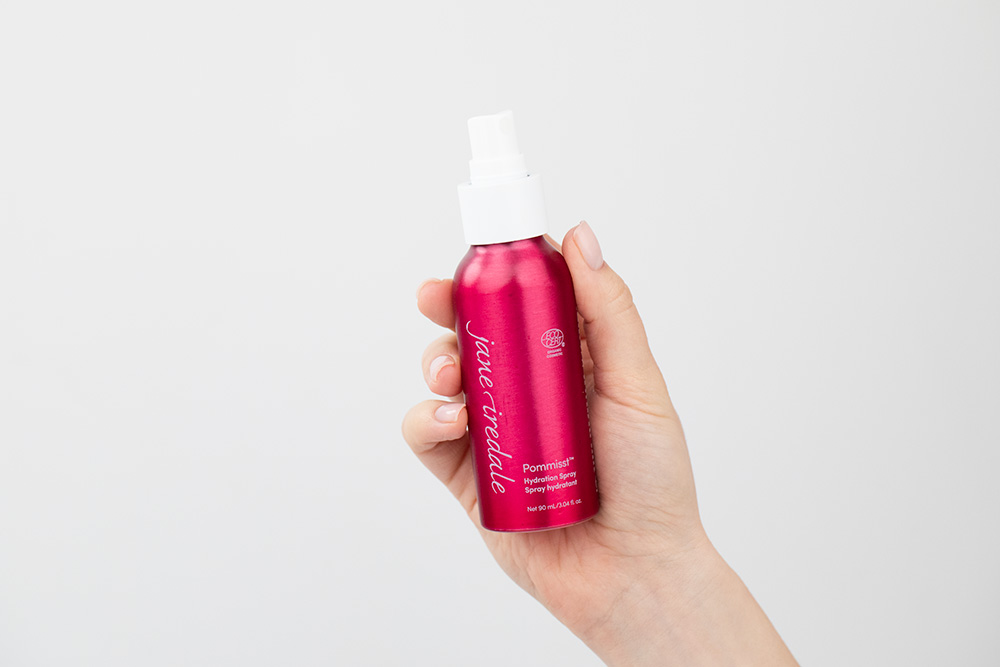 Jane Iredale Pommisst Hydration Spray Woda do twarzy w spray’u nawilżająca i antyutleniająca 90 ml