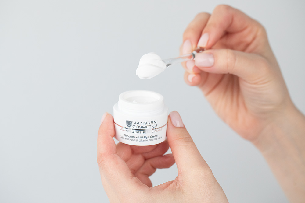 Janssen Cosmetics Smooth + Lift Eye Cream Krem na okolicę oczu 15 ml