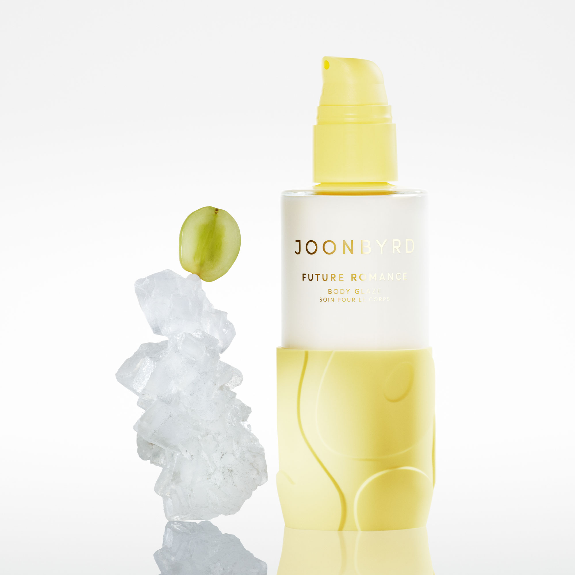 Joonbyrd Future Romance Body Glaze Eliksir do ciała z efektem glass skin o nutach zapachowych piżma, brzoskwini, banana, kakao i fasoli tonka 200 ml