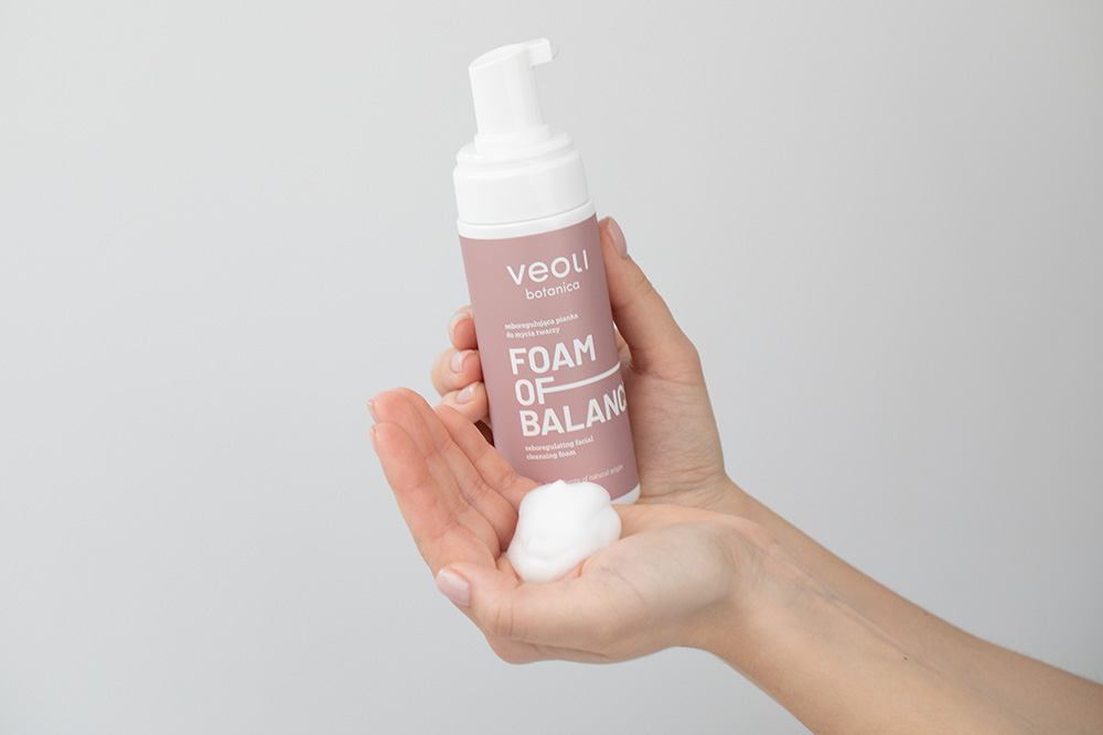 Veoli Botanica Foam of Balance Seboregulująca pianka do mycia twarzy 150 ml